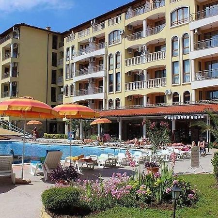 Уютные Апартаменты С Бассейном У Моря В Г. Солнечный Берег Sunny Beach Exterior foto